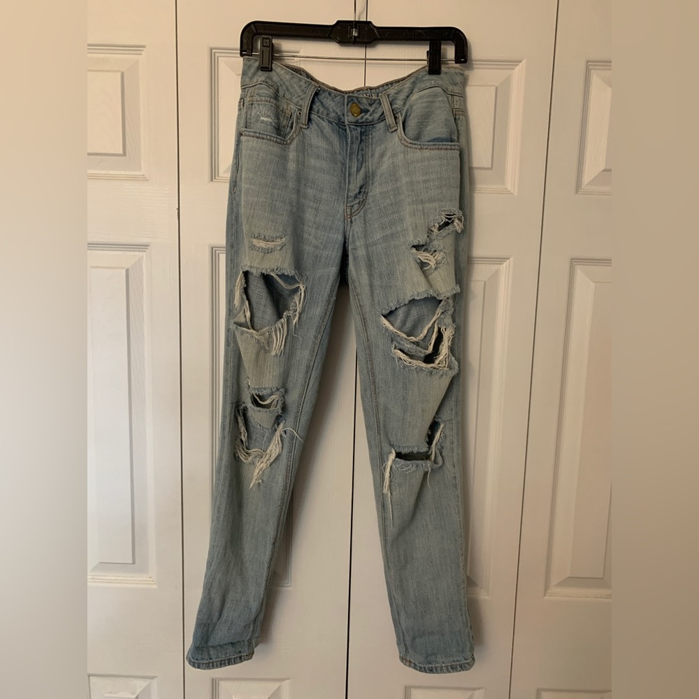 American Eagle Outfitters Destroyed Jeans Size 2 Regular GUC